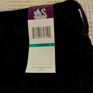 Gloria Vanderbilt Amanda black jeans, 16 short
